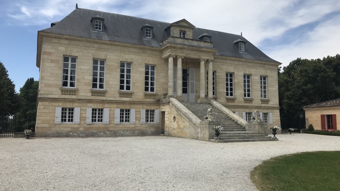 CHÂTEAU LA LOUVIERE